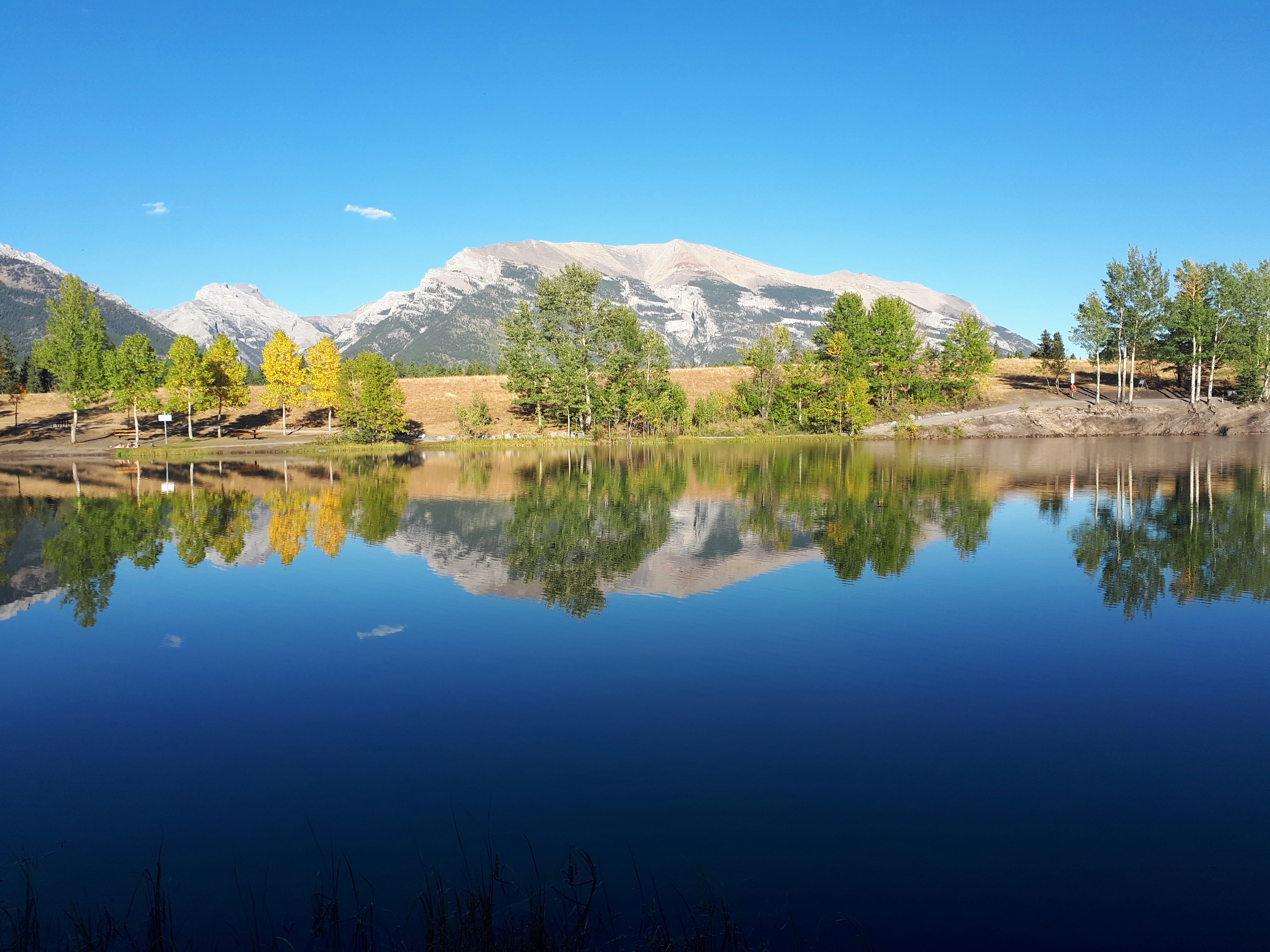 Scenic view of Lakeside, MT
